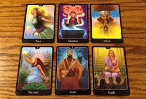 whats the difference between oracle cards and tarot cards